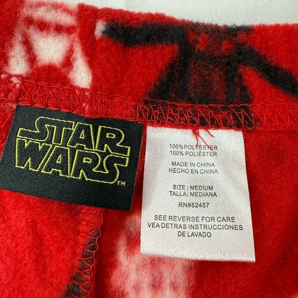 NWT Disney Star Wars Pajama Set Long Sleeve Top Flannel Pants Size Medium - Picture 8 of 11